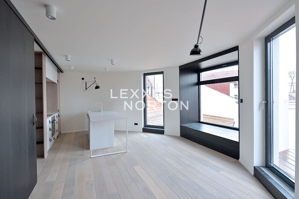 Pronájem bytu 2+kk 60 m²