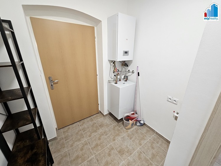 Квартира 1+kk на продаж, 34 м² (7 з 18)