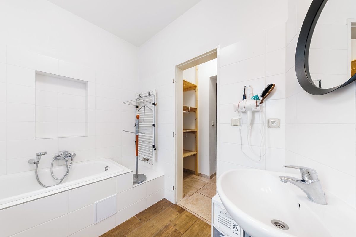 Prodej rodinného domu 176 m², pozemek 625 m² – fotografie 4