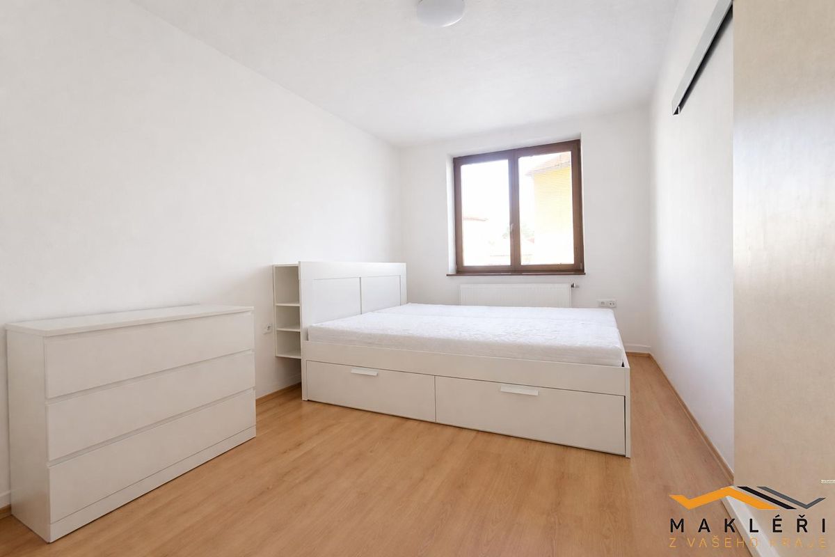 Pronájem bytu 3+1 76 m² – fotografie 4