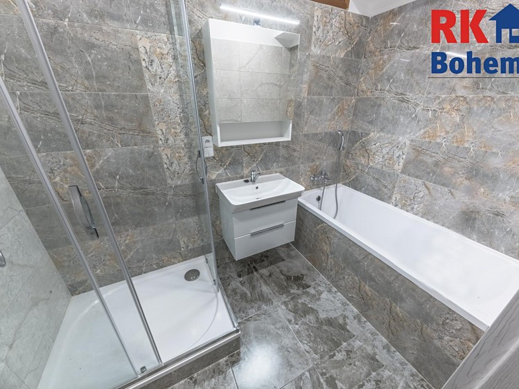 Prodej bytu 3+1, 63 m² (2 z 18)