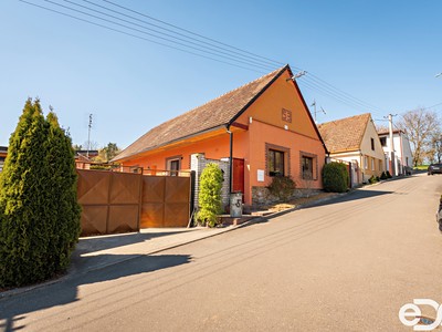 Prodej  rodinného domu 140 m², pozemek 661 m²