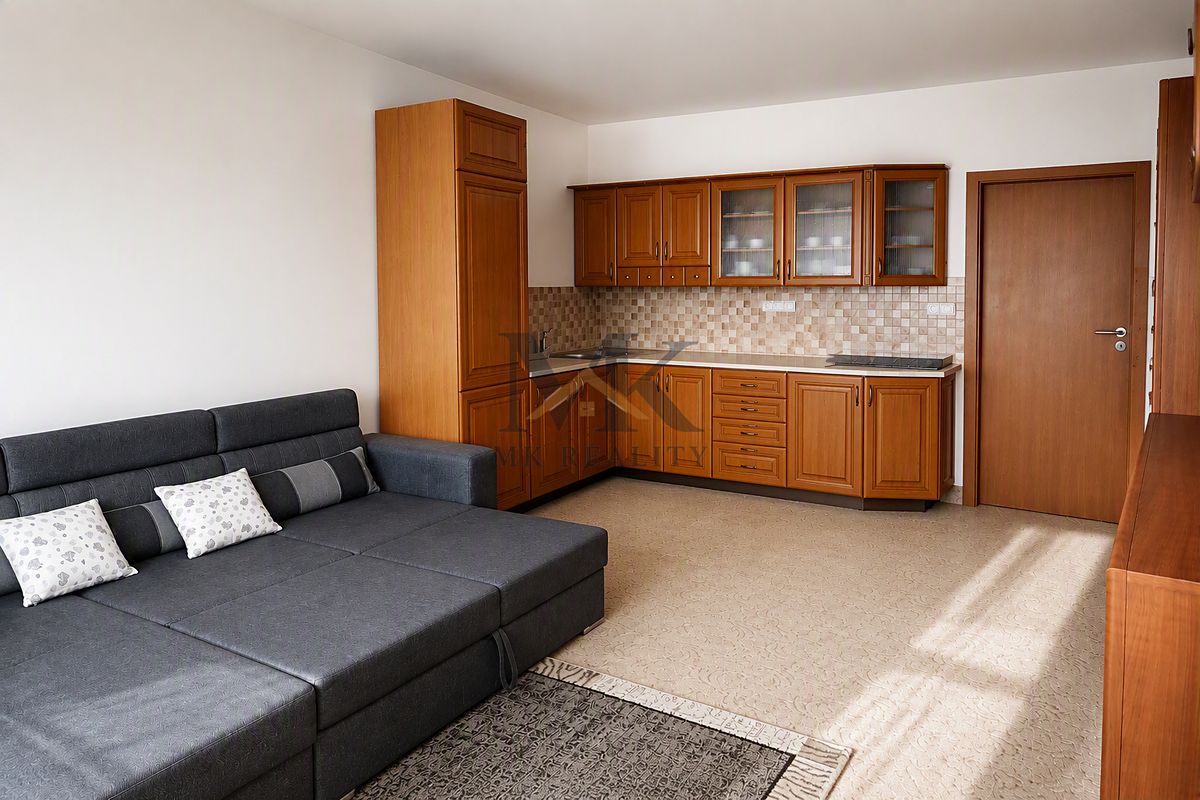 Pronájem bytu 1+kk 27 m² – fotografie 3