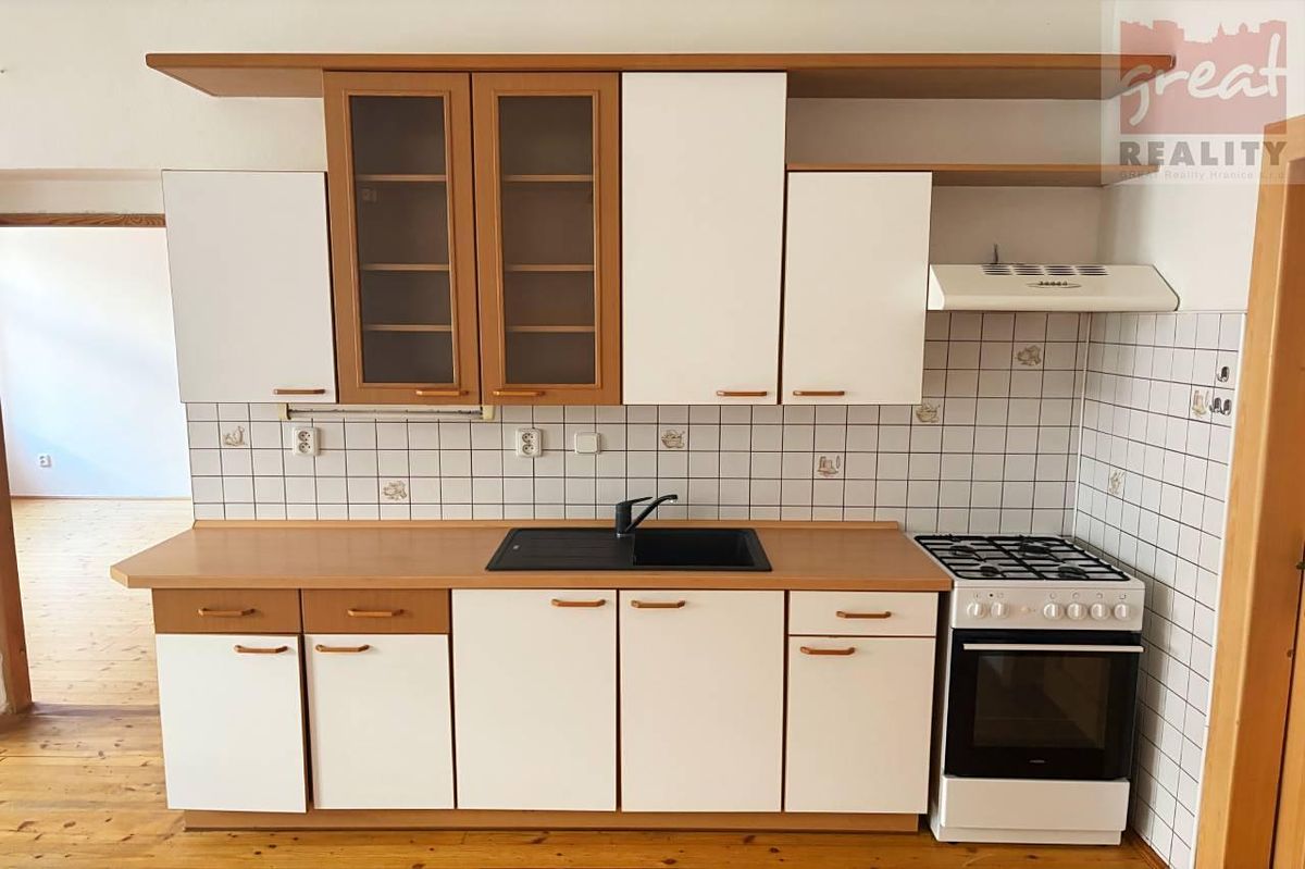 Pronájem bytu 2+kk 70 m²
