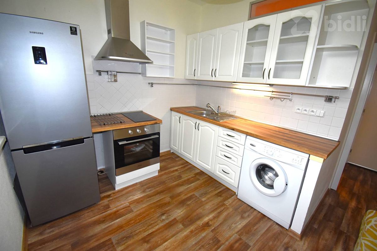 Pronájem bytu 1+1 37 m²