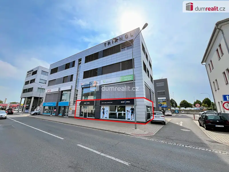 Pronájem obchodního prostoru 78 m², Uherské Hradiště – náhled fotky 1