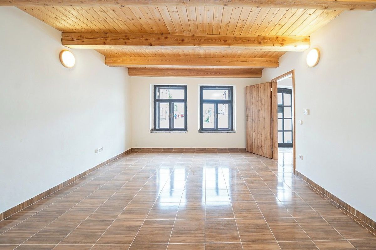 Pronájem bytu 1+1 36 m²
