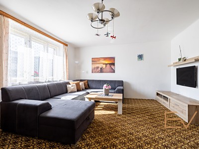 Prodej domu, 216 m² (2 z 17)
