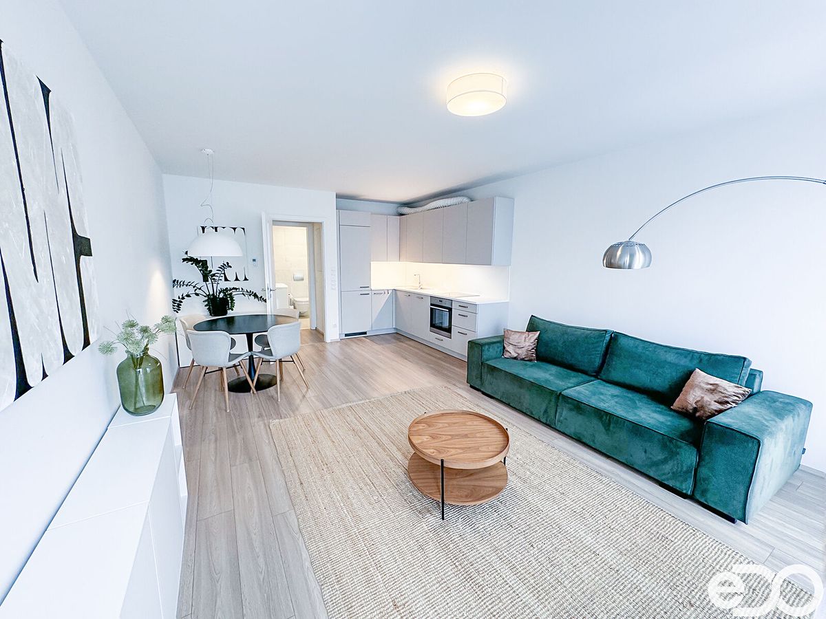 Pronájem bytu 2+kk 64 m²