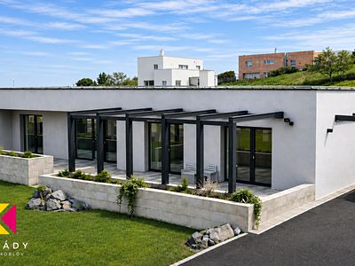 Prodej rodinného domu 216 m², pozemek 1100 m²