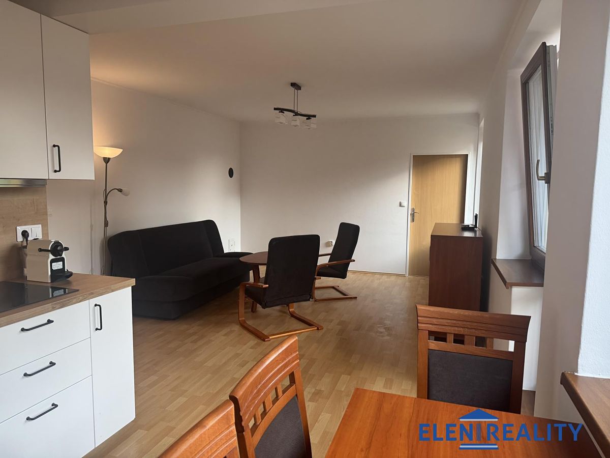 Pronájem bytu 2+kk 66 m² – fotografie 5