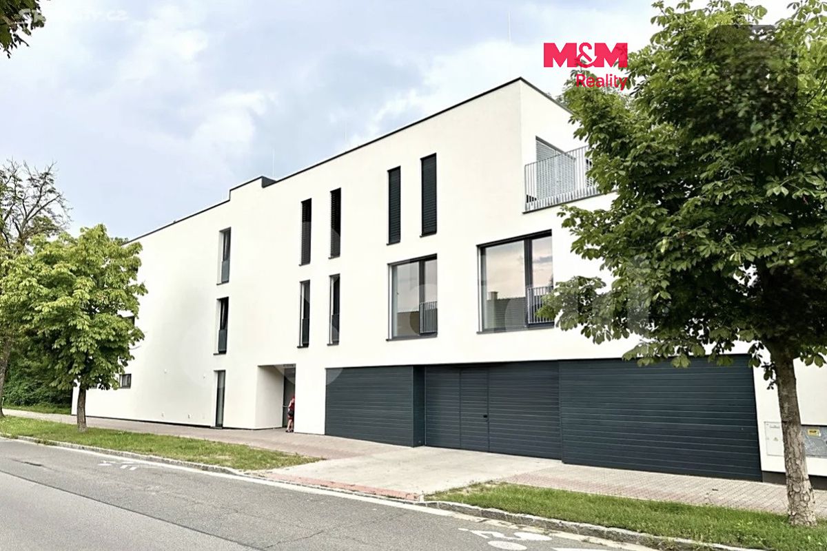 Pronájem bytu 3+kk 92 m²