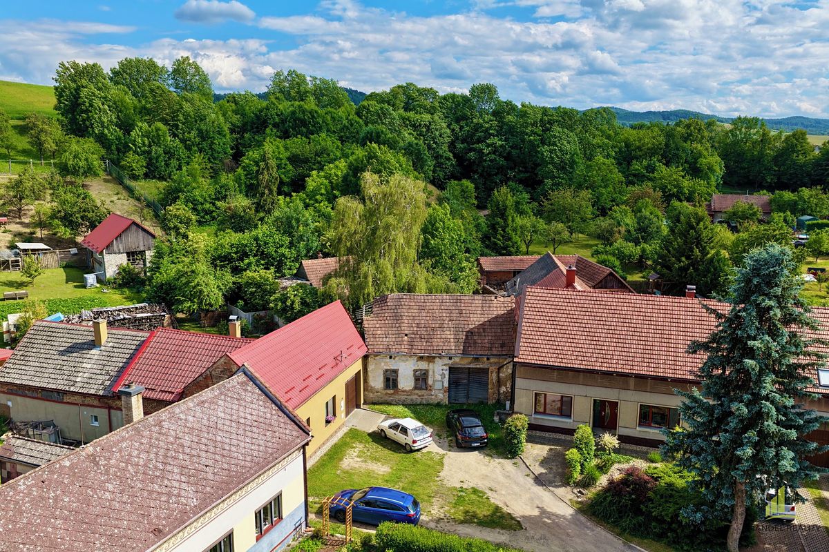 Prodej stavebního pozemku 4565 m² – fotografie 2