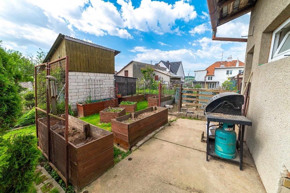 Prodej rodinného domu 255 m², pozemek 404 m² – fotografie 2
