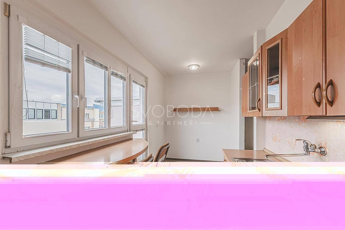 Pronájem bytu 1+1 35 m² – fotografie 3
