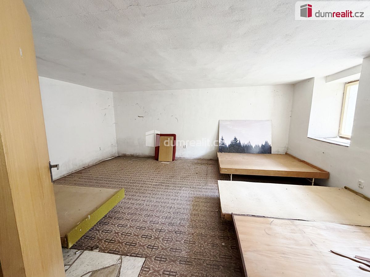 Prodej rodinného domu 464 m², pozemek 464 m² – fotografie 3