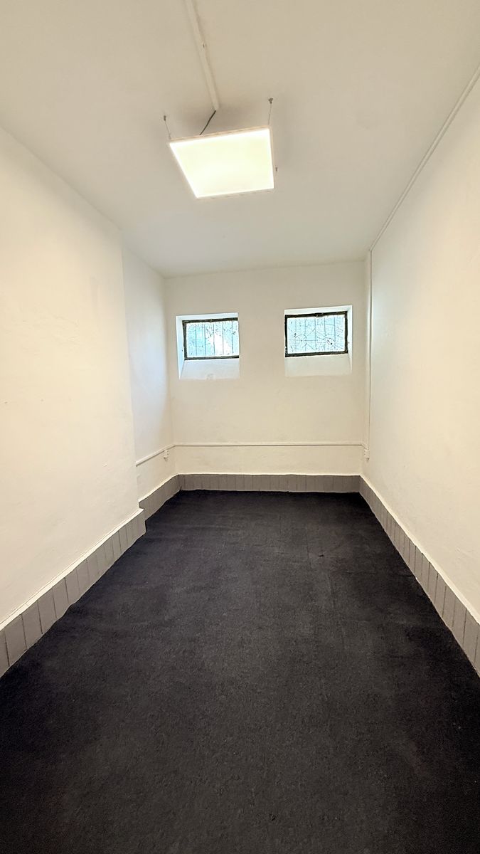 Pronájem skladového prostoru 44 m² – fotografie 3