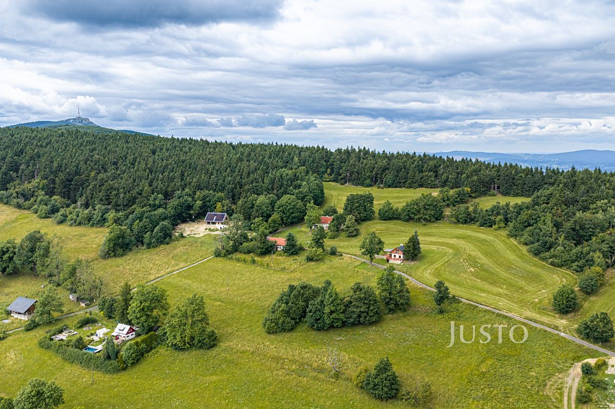 Prodej rodinného domu 247 m², pozemek 21215 m² – fotografie 3