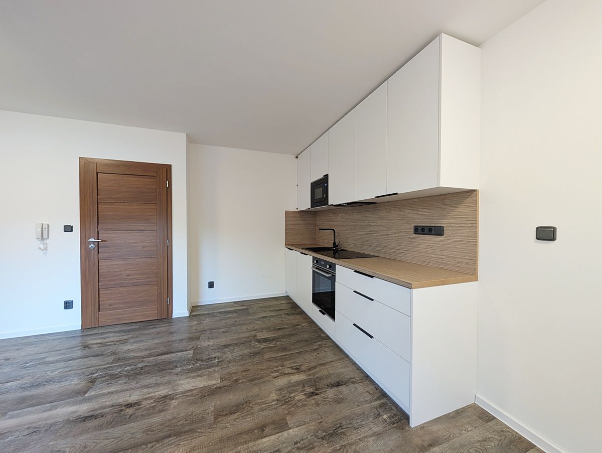 Pronájem bytu 2+kk 44 m²