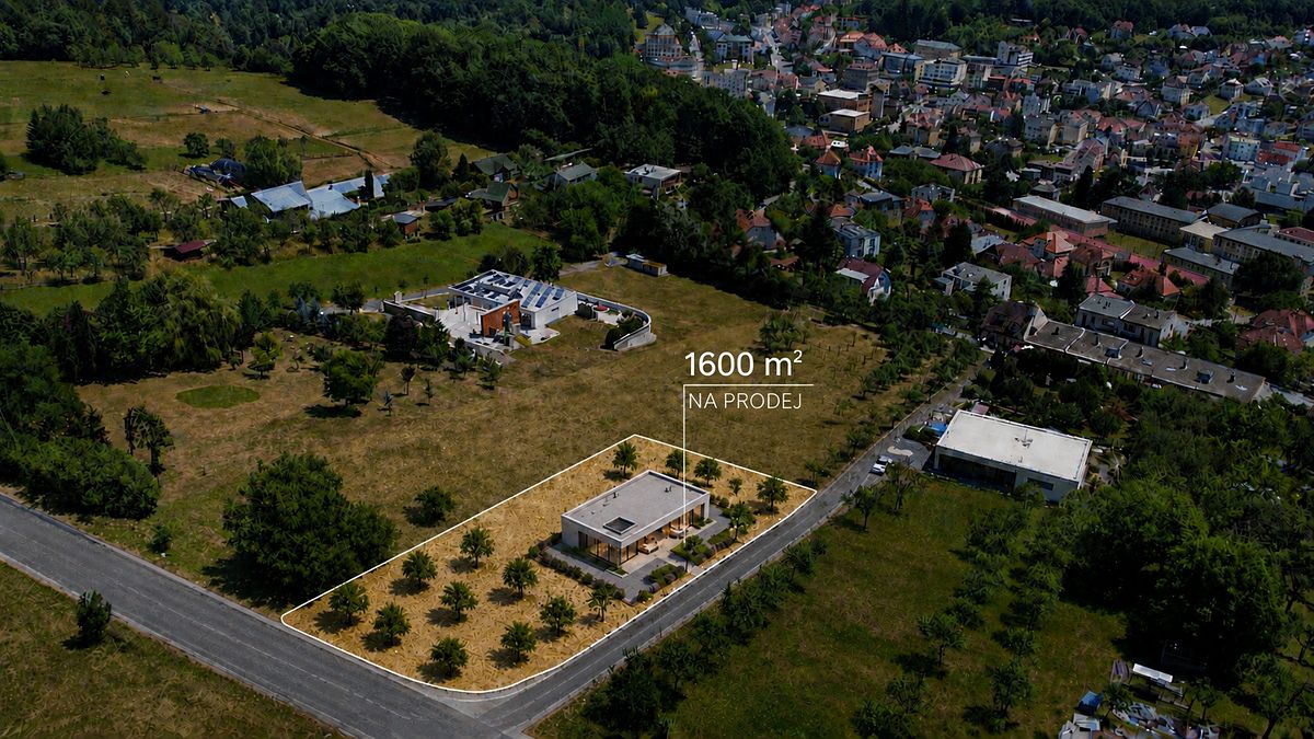 Prodej stavebního pozemku 1600 m²