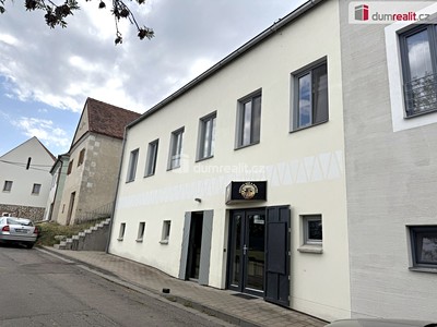 Prodej komerční nemovitosti 264 m²