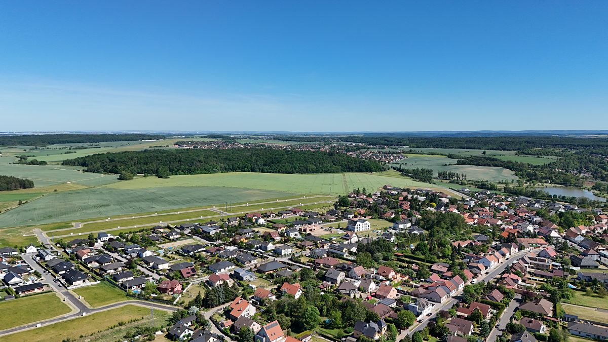 Prodej stavebního pozemku 950 m² – fotografie 5