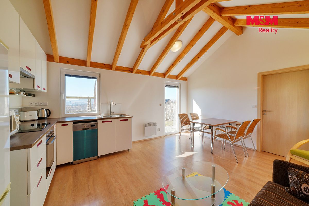 Prodej rodinného domu 50 m², pozemek 586 m² – fotografie 2