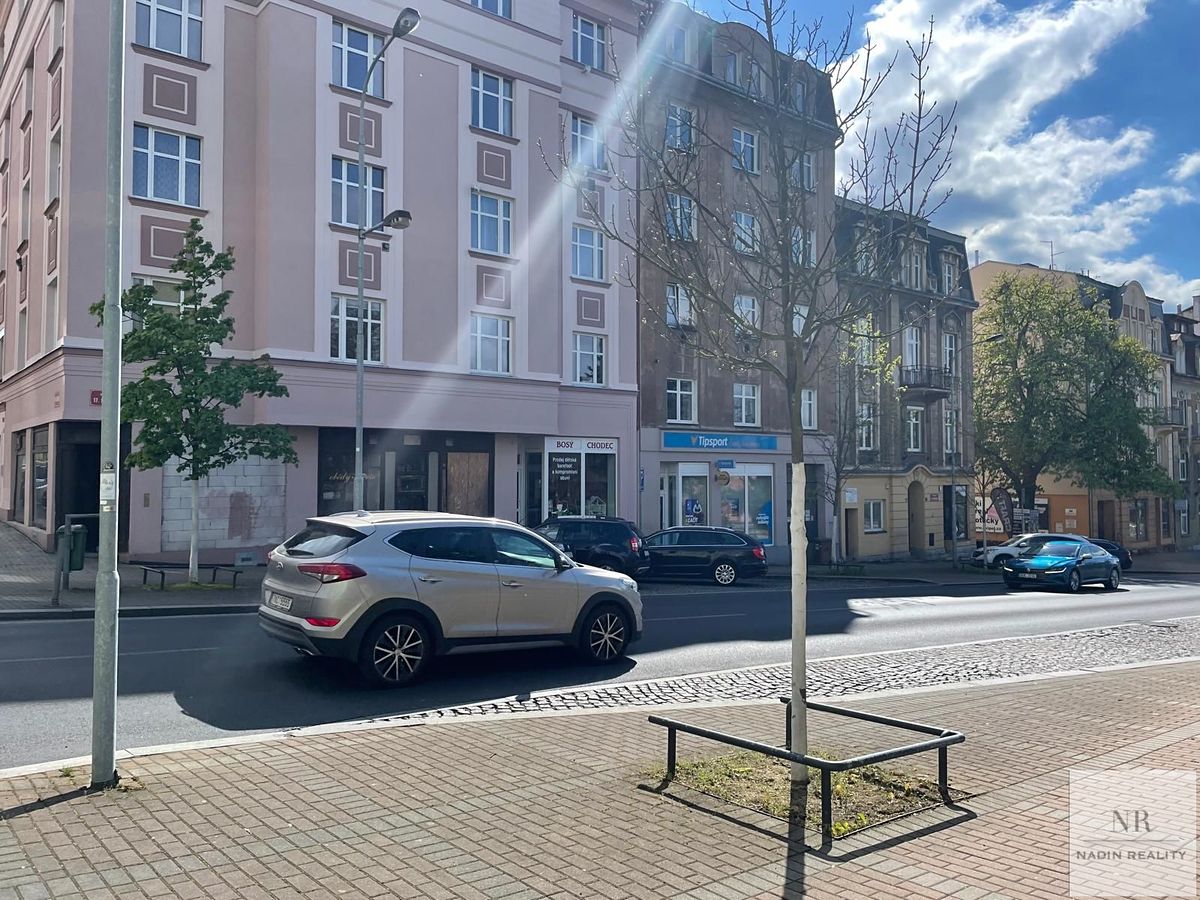 Prodej obchodního prostoru 35 m² – fotografie 3