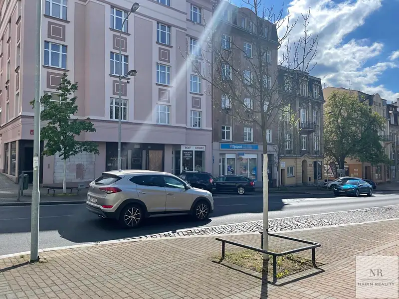 Prodej obchodního prostoru 35 m², Karlovy Vary – náhled fotky 3