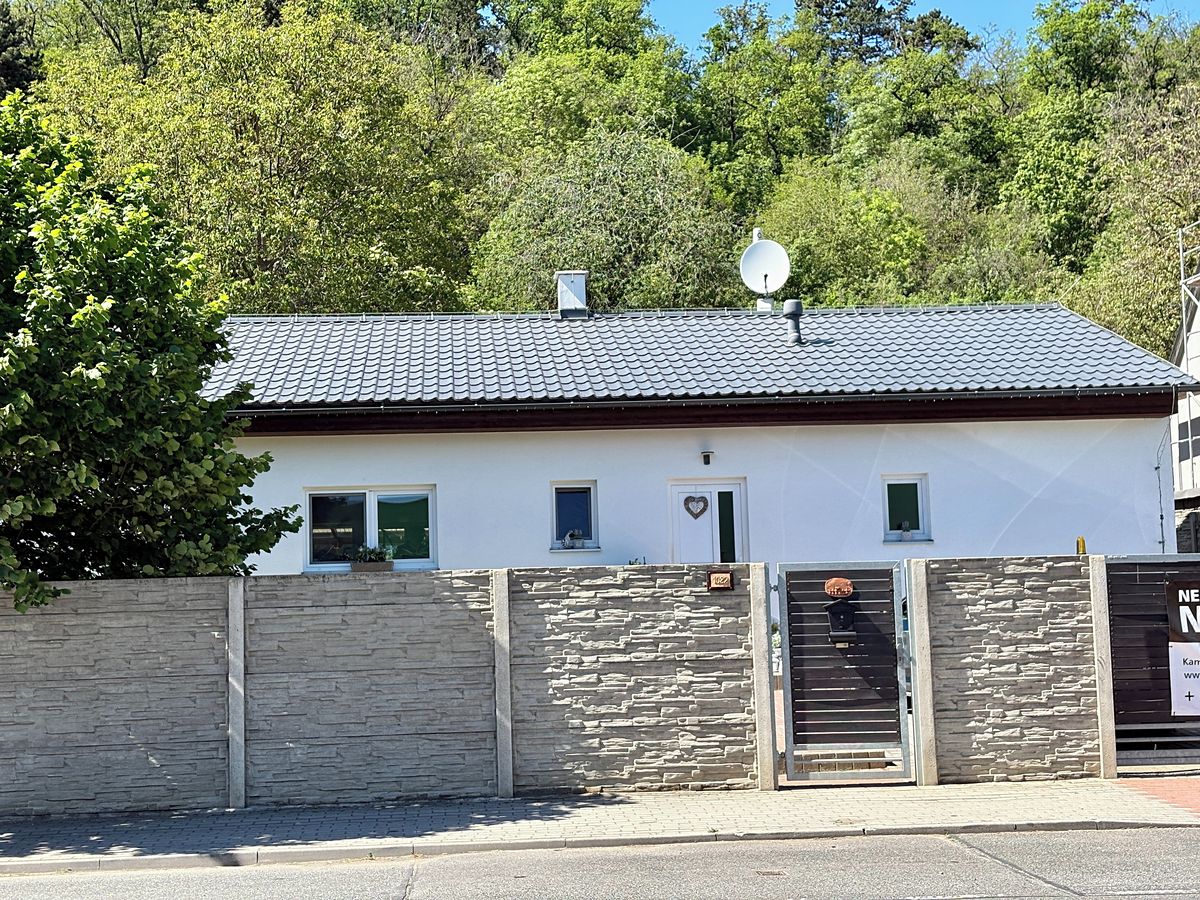 Prodej rodinného domu 118 m², pozemek 719 m² – fotografie 2