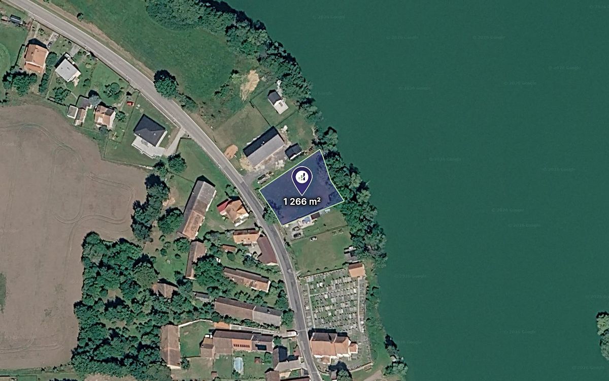 Prodej stavebního pozemku 1266 m²