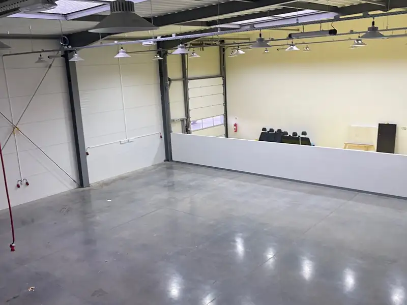 Pronájem skladového prostoru 1000 m², Brandýs nad Labem-Stará Boleslav – náhled fotky 1