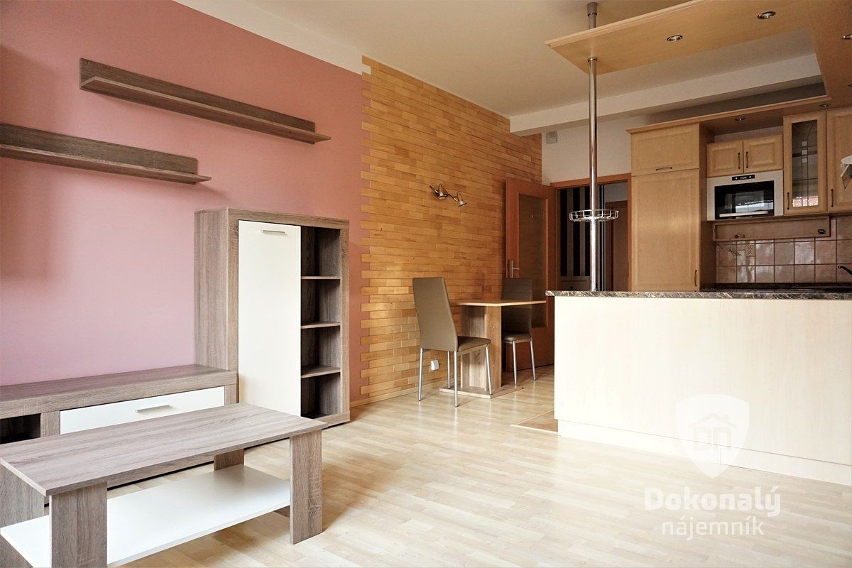 Pronájem bytu 3+kk 70 m²
