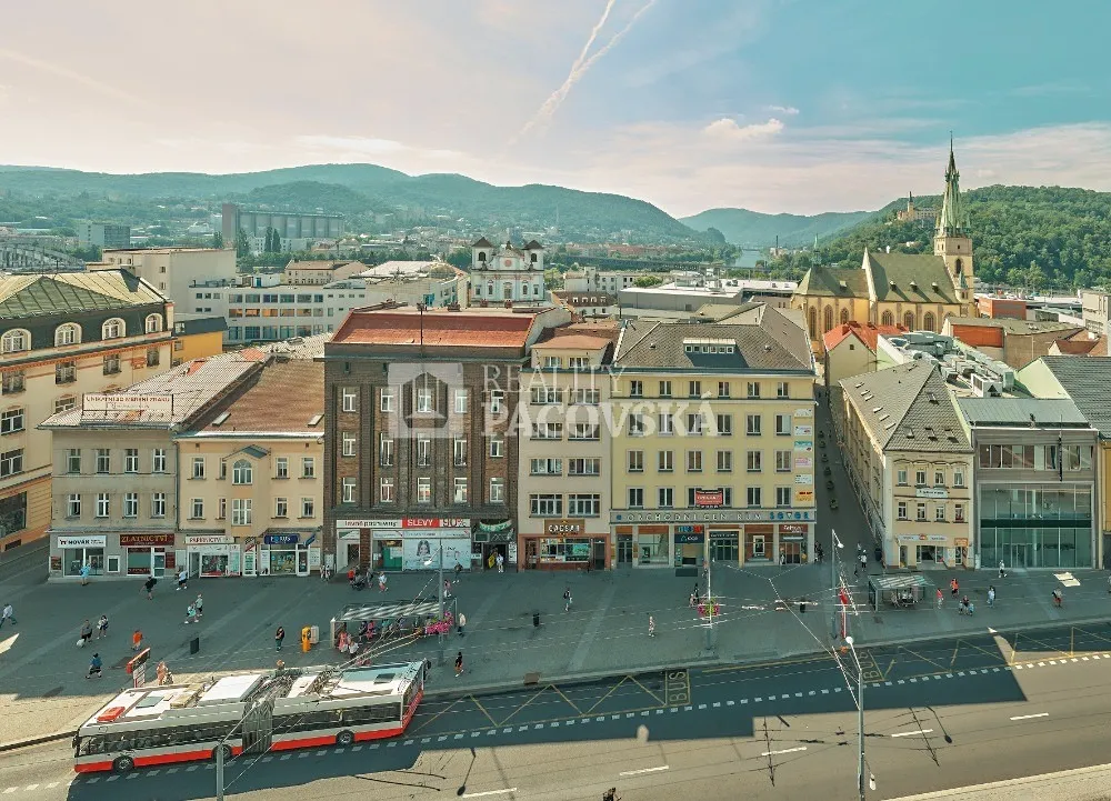 Pronájem obchodního prostoru 74 m²