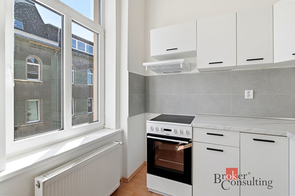 Pronájem bytu 1+kk 42 m² – fotografie 2