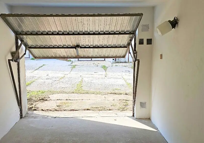 Prodej garáže 18 m², Staré Město – náhled fotky 3