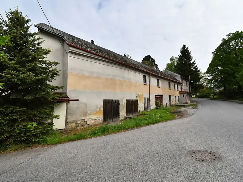 Prodej komerční nemovitosti 700 m², Přepeře – náhled fotky 2