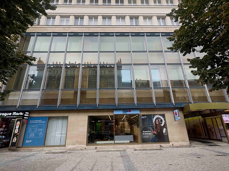 Комерційне приміщення в оренду, 2 169 м² (1 з 12)