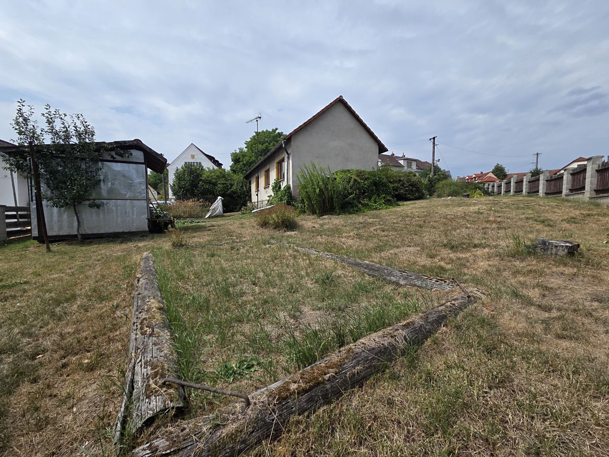 Prodej rodinného domu 160 m², pozemek 681 m² – fotografie 4
