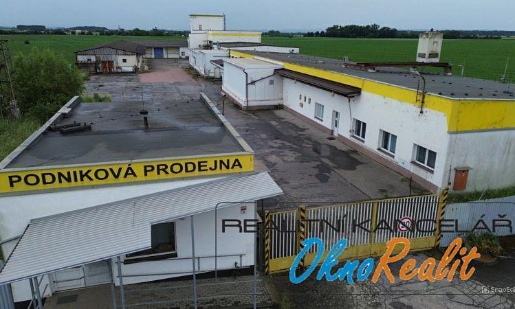 Pronájem komerčního prostoru, 200 m² (4 z 50)