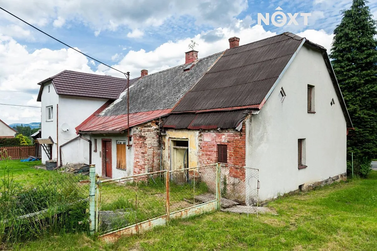 Prodej rodinného domu 349 m², pozemek 1055 m²