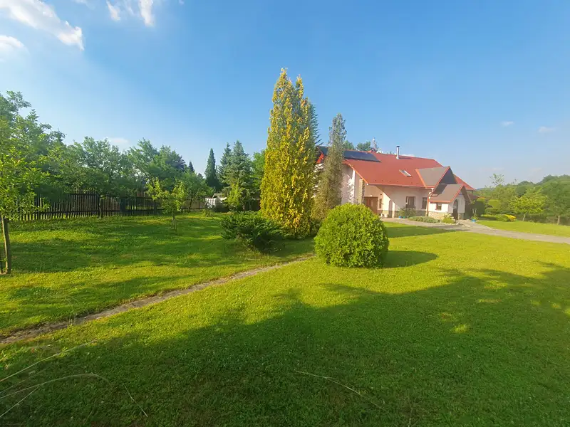 Prodej rodinného domu 160 m², pozemek 1600 m², Třinec – náhled fotky 2