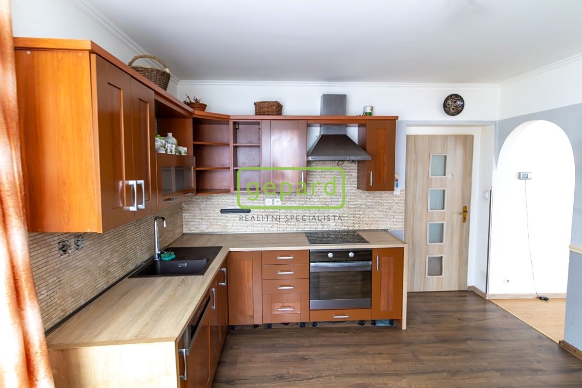 Prodej rodinného domu 90 m², pozemek 2502 m² – fotografie 2