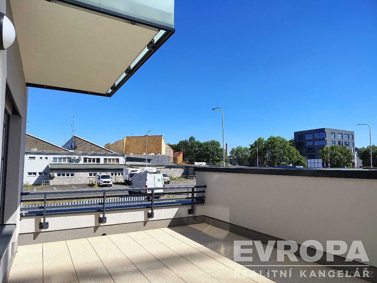 Pronájem bytu 2+kk 48 m²