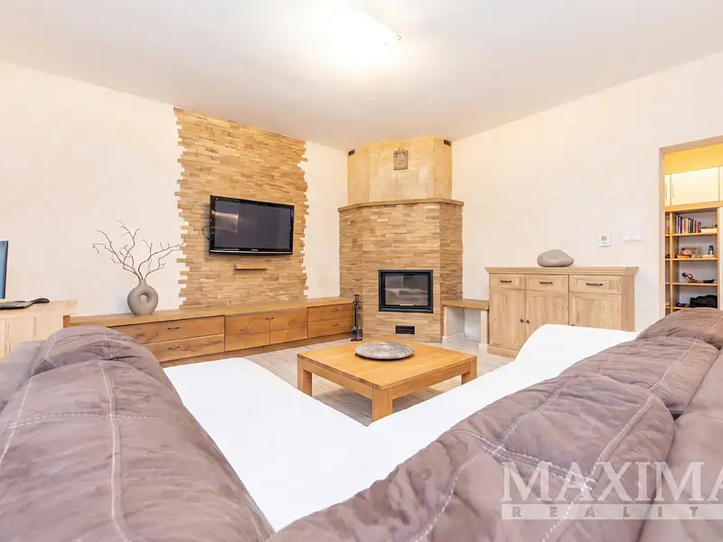 Prodej rodinného domu 215 m², pozemek 473 m², Křelov-Břuchotín – náhled fotky 3