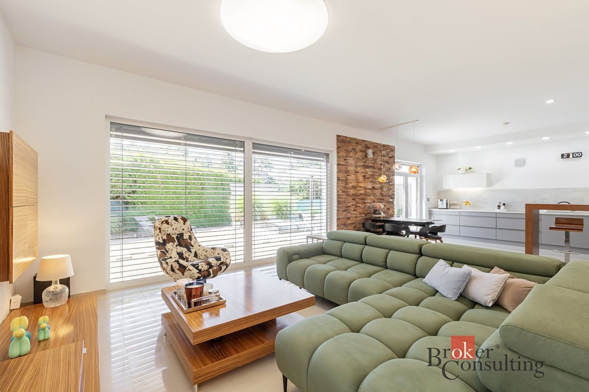 Prodej rodinného domu 165 m², pozemek 520 m² – fotografie 5