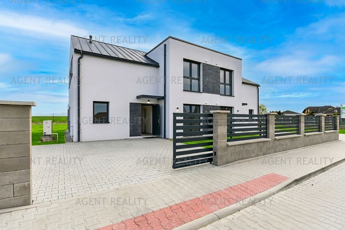 Prodej rodinného domu 156 m², pozemek 376 m² – fotografie 4