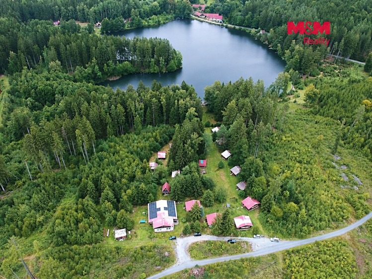 Prodej komerčního prostoru, 777 m² (2 z 21)
