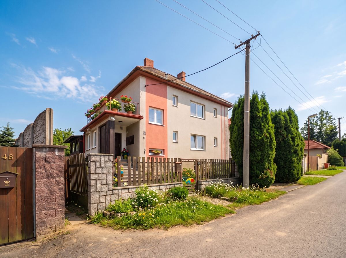 Prodej rodinného domu 215 m², pozemek 600 m²