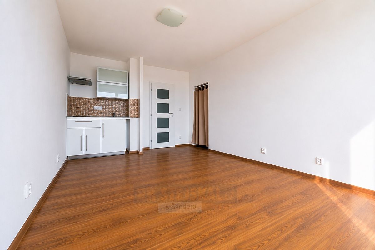 Pronájem bytu 1+kk 29 m²